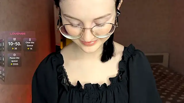 FakeLamb online show from February 6, 9:33 pm