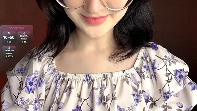 FakeLamb online show from April 10, 9:11 pm