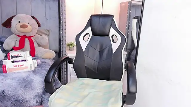 Miyu Komori online show from March 27, 7:37 pm