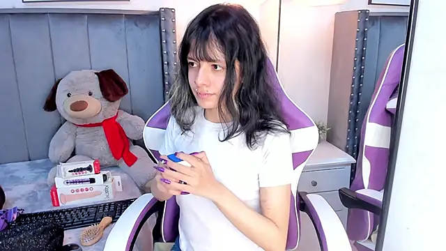 Snapshot of Miyu_Komori chatting on May 12, 7:20 pm Miyu Komori online show from May 12, 7:20 pm