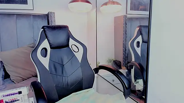 Miyu Komori online show from March 20, 7:59 pm