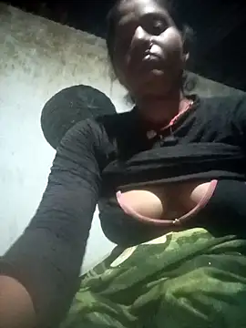 Snapshot of Hansini_Gowda chatting on October 21, 10:31 pm Hansini Gowda online show from October 21, 10:31 pm