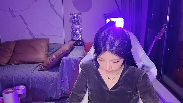 Snapshot of Lixinel-520 chatting on December 3, 12:37 pm Lixinel-520 online show from December 3, 12:37 pm