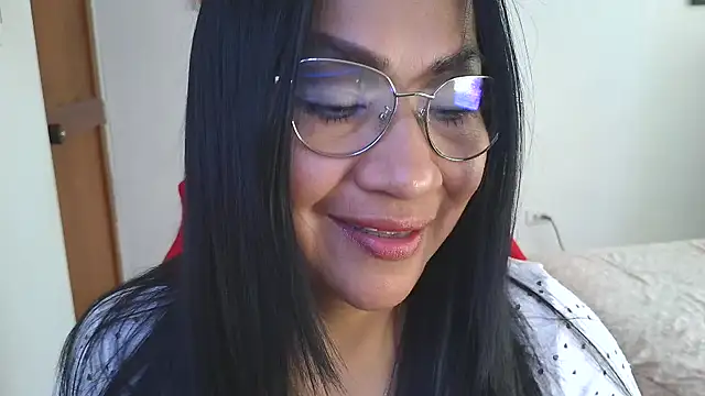 LissafeetHott online show from February 9, 7:45 pm