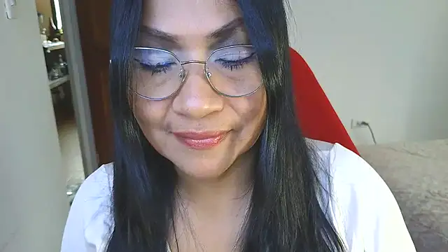 LissafeetHott online show from February 7, 8:28 pm