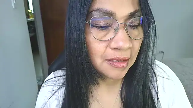 LissafeetHott online show from December 5, 9:01 pm