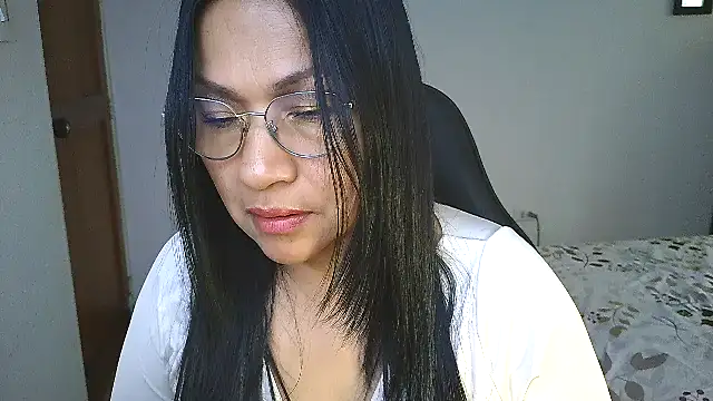 LissafeetHott online show from May 19, 10:50 pm