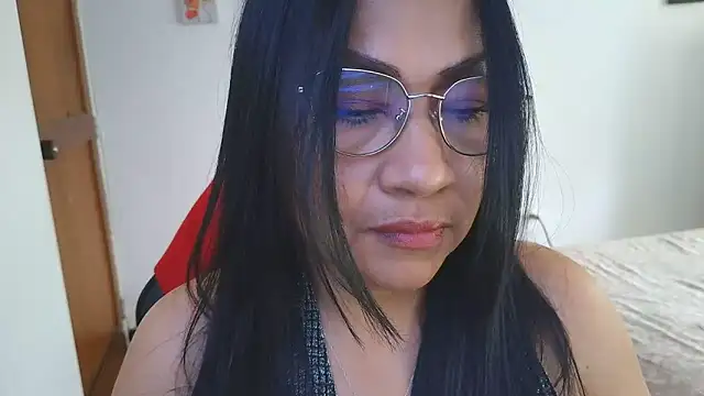 LissafeetHott online show from February 8, 6:49 pm