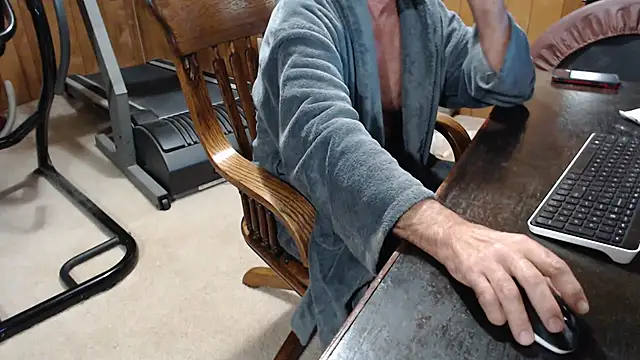 Snapshot of billy471 chatting on October 14, 3:34 pm billy471 online show from October 14, 3:34 pm