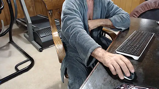 Snapshot of billy471 chatting on October 15, 3:53 pm billy471 online show from October 15, 3:53 pm