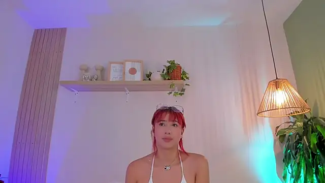 Cristalfoxy  online show from February 7, 7:55 pm