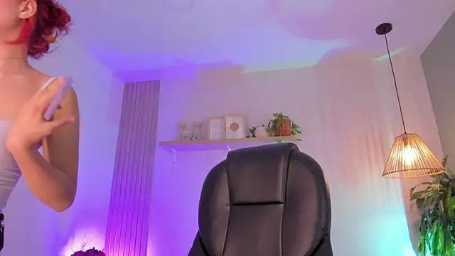 Cristalfoxy  online show from February 10, 7:46 pm