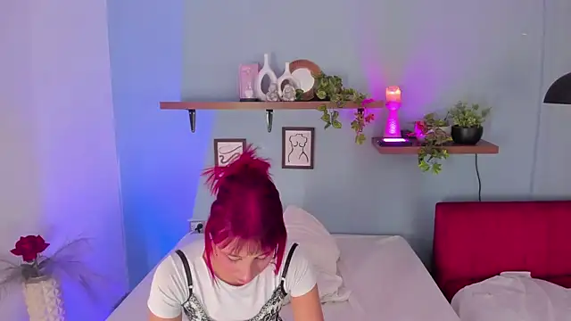 Cristalfoxy  online show from April 30, 8:57 pm