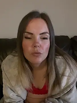 SexyLoLoUK online show from September 21, 8:47 pm