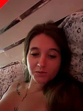 Snapshot of duomagique_off chatting on September 10, 1:43 pm duomagique off online show from September 10, 1:43 pm