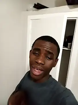 Snapshot of Vince_Favent chatting on October 4, 9:49 pm Vince Favent online show from October 4, 9:49 pm