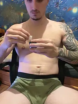 fronkie9384 online show from November 26, 10:10 pm