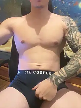 fronkie9384 online show from December 5, 12:48 pm