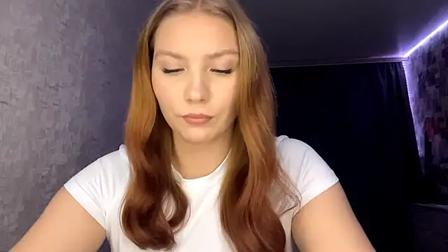 Snapshot of SwiiSweet chatting on October 8, 4:08 pm SwiiSweet online show from October 8, 4:08 pm