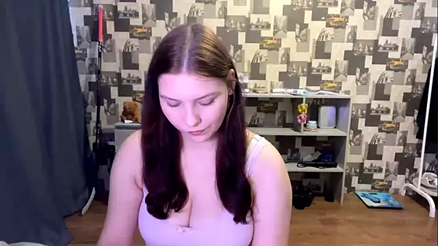 Snapshot of SwiiSweet chatting on September 26, 4:14 pm SwiiSweet online show from September 26, 4:14 pm