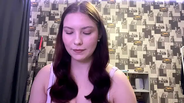 Snapshot of SwiiSweet chatting on September 25, 4:46 pm SwiiSweet online show from September 25, 4:46 pm