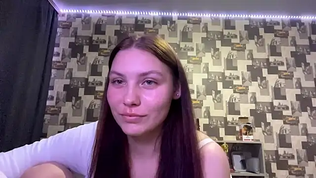 Snapshot of SwiiSweet chatting on September 12, 4:18 pm SwiiSweet online show from September 12, 4:18 pm