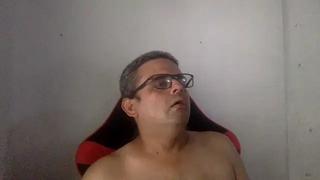 Snapshot of Katracho6969 chatting on June 17, 7:35 pm Katracho6969 online show from June 17, 7:35 pm