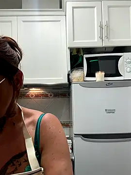 Snapshot of IrishmilfAnna chatting on September 25, 8:26 pm IrishmilfAnna online show from September 25, 8:26 pm