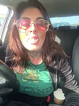IrishmilfAnna online show from April 19, 8:59 am