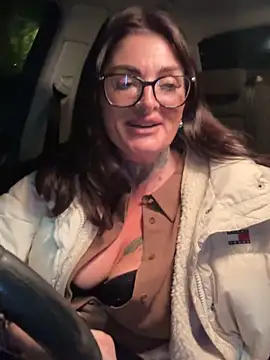 IrishmilfAnna online show from May 2, 10:04 pm