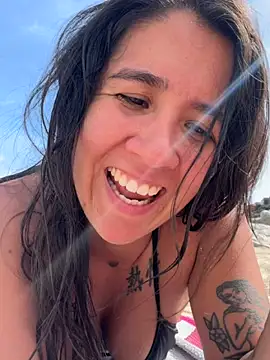 Maria-and-Charly online show from April 22, 8:32 am