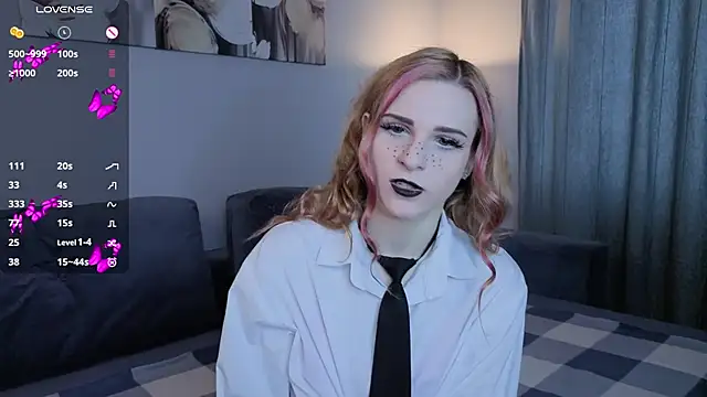 HelenMartines online show from October 31, 10:01 am