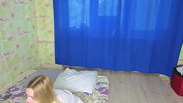 HelenMartines online show from June 29, 1:44 pm