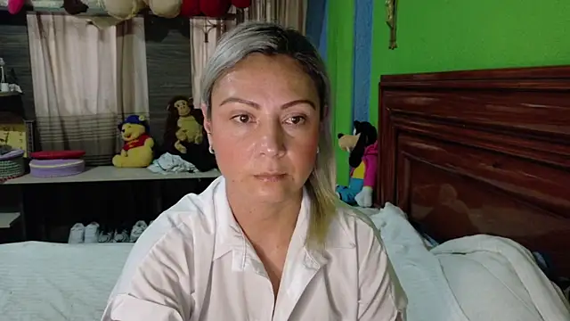 Snapshot of _Charlize_theron_ chatting on February 14, 11:05 pm Charlize theron online show from February 14, 11:05 pm