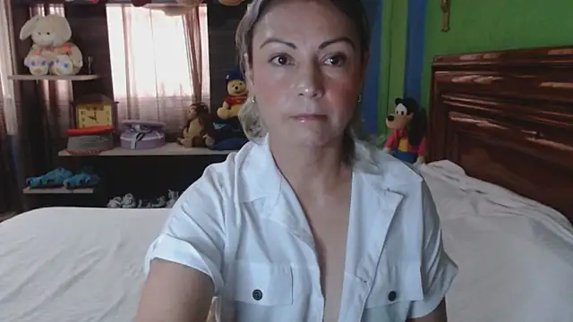  Charlize theron  online show from November 25, 7:47 pm