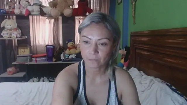  Charlize theron  online show from January 6, 9:19 pm