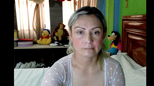  Charlize theron  online show from March 10, 9:19 pm