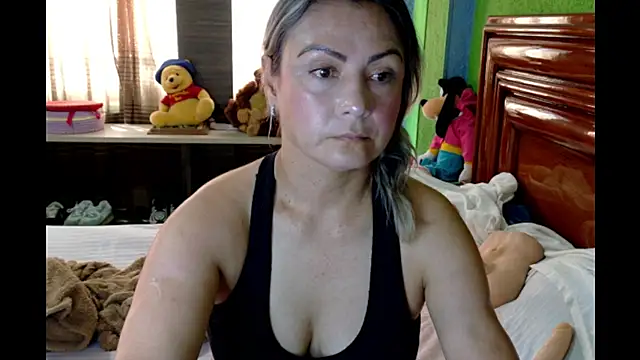 Snapshot of _Charlize_theron_ chatting on June 11, 6:27 pm Charlize theron online show from June 11, 6:27 pm