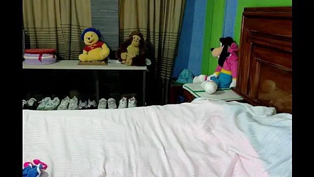 Snapshot of _Charlize_theron_ chatting on June 11, 12:32 am Charlize theron online show from June 11, 12:32 am
