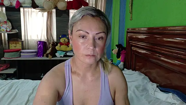  Charlize theron  online show from January 13, 8:57 pm