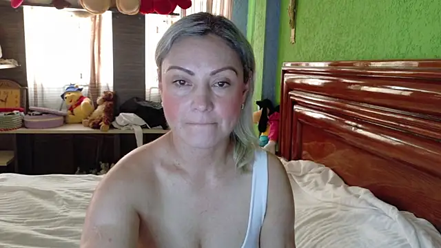 Snapshot of _Charlize_theron_ chatting on January 19, 4:11 pm Charlize theron online show from January 19, 4:11 pm