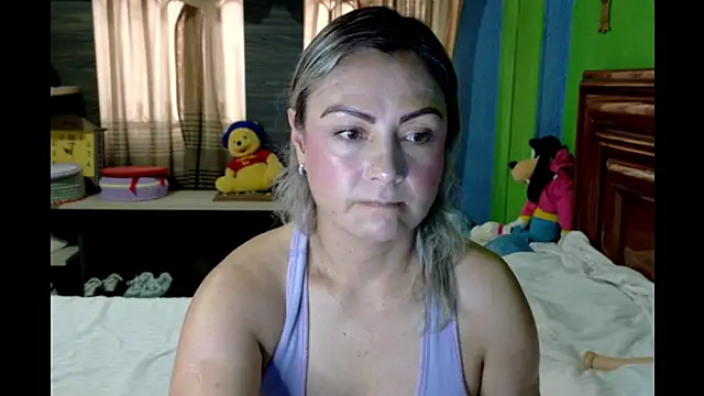 Snapshot of _Charlize_theron_ chatting on June 8, 5:35 pm Charlize theron online show from June 8, 5:35 pm