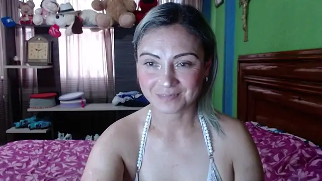  Charlize theron  online show from October 28, 9:58 pm