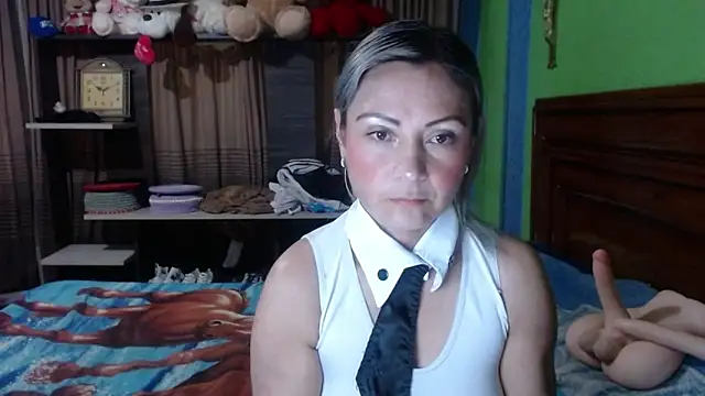  Charlize theron  online show from October 16, 11:46 pm