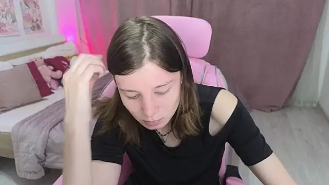 EllinEverly online show from July 28, 9:25 pm