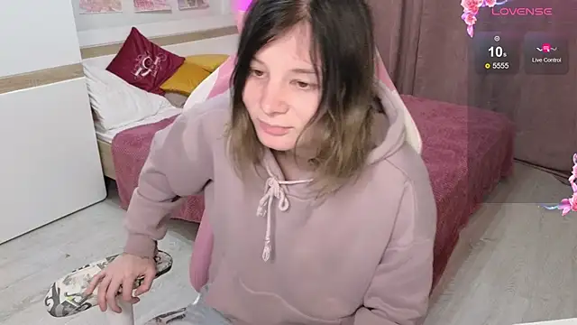 EllinEverly online show from March 27, 9:05 pm