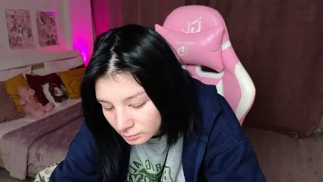 EllinEverly online show from February 5, 9:21 pm