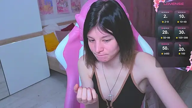 EllinEverly online show from March 18, 9:48 pm