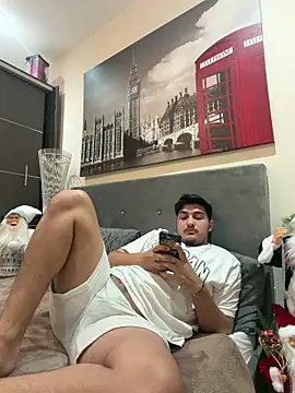 Snapshot of mixedcouplee69 chatting on November 12, 10:13 pm mixedcouplee69 online show from November 12, 10:13 pm