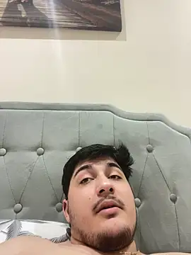 Snapshot of mixedcouplee69 chatting on February 1, 1:48 am mixedcouplee69 online show from February 1, 1:48 am